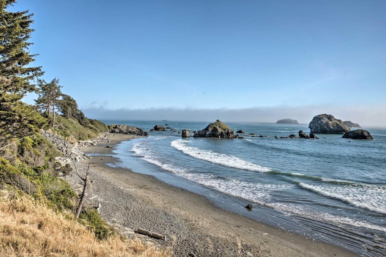 Coastal Getaway By Pebble Beach And Redwoods! Crescent City Exterior photo
